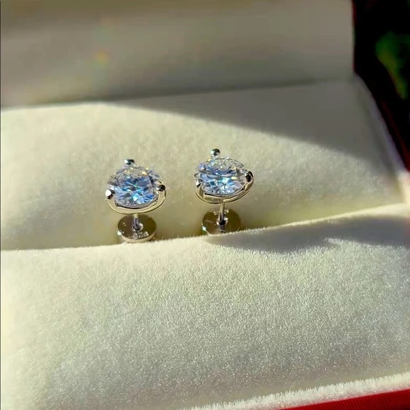 1ct moissanite earrings